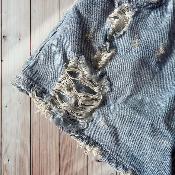 Tularosa Emma High-Rise Short in Santorini - Picture 10 of 14